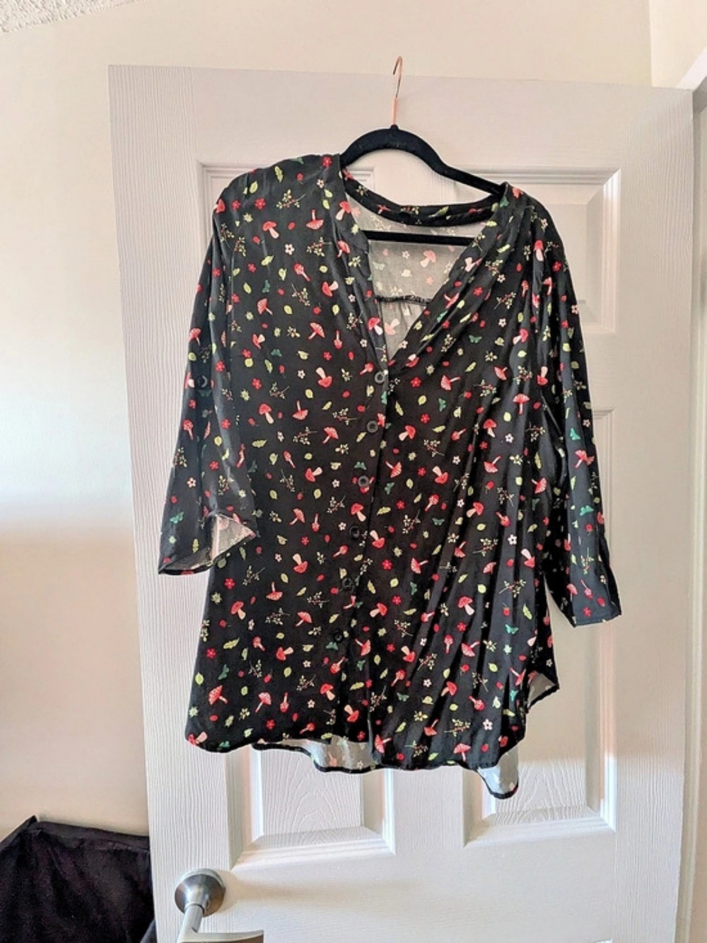 Bloomchic Button-Up Blouse Floral Black & Multicolor